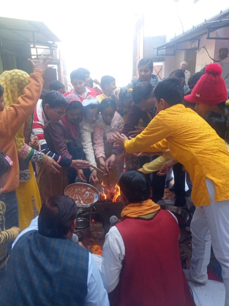 बसंत पंचमी पर सरस्वती पूजन कर मनाया बाल हकीकत राय का बलिदान दिवस