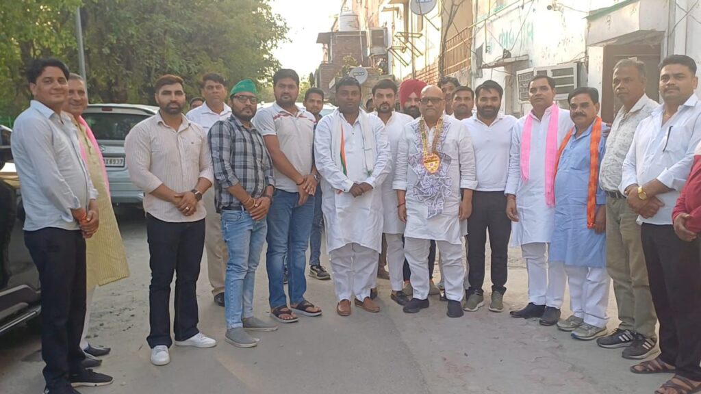 नोएडा में यूपी कांग्रेस अध्यक्ष अजय राय का भव्य स्वागत, भाजपा मंत्री पर बोले तीखे शब्द