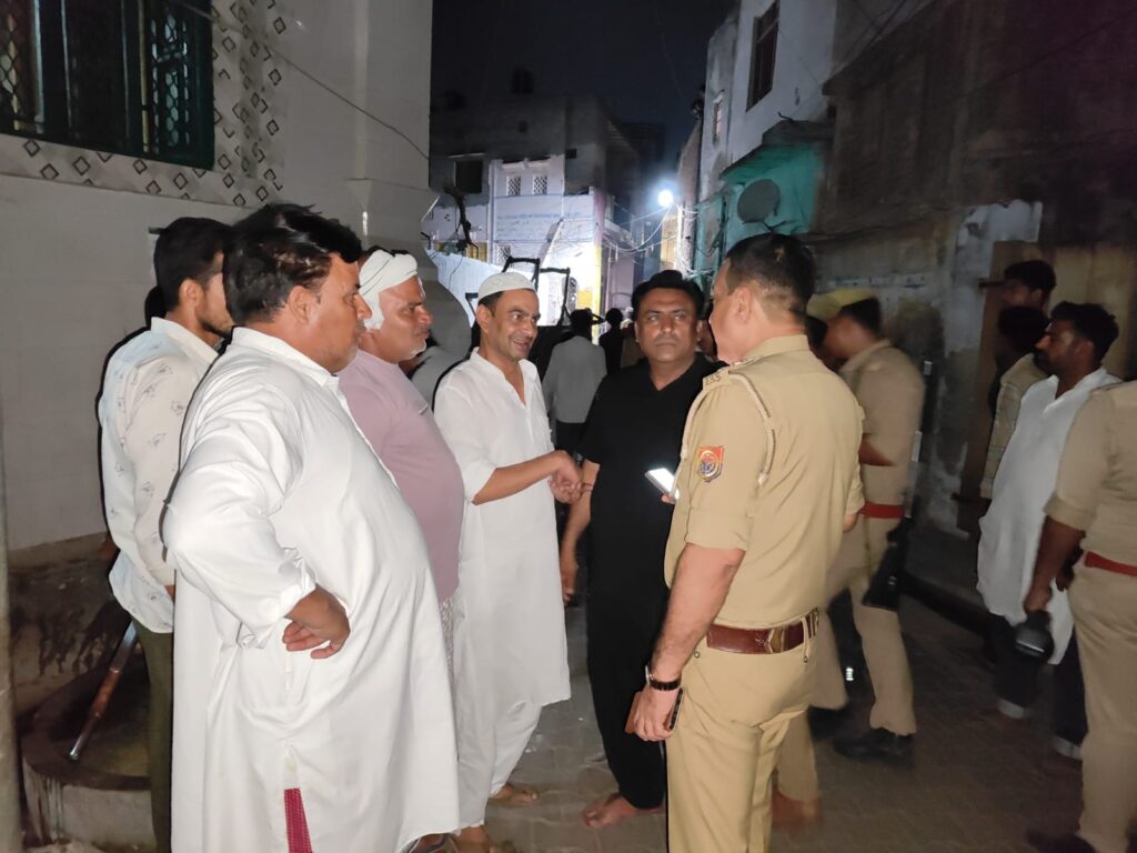 सिकंदराबाद: भाटियावाड़ा में मल्लू गाजी चौक का पत्थर हटाया गया, सौहार्द बनाए रखने के लिए प्रशासन ने की कार्रवाई