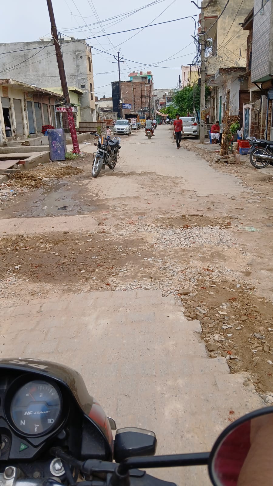 सिकंदराबाद: जल अभिषेक से पहले रास्ते के निर्माण की मांग उठी