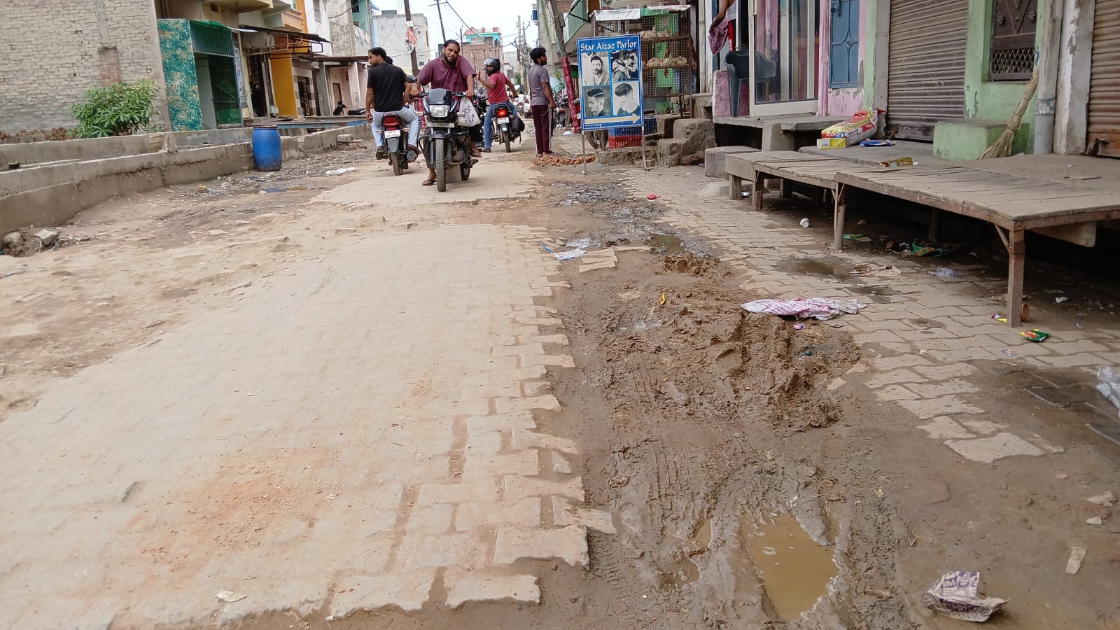 सिकंदराबाद: जल अभिषेक से पहले रास्ते के निर्माण की मांग उठी