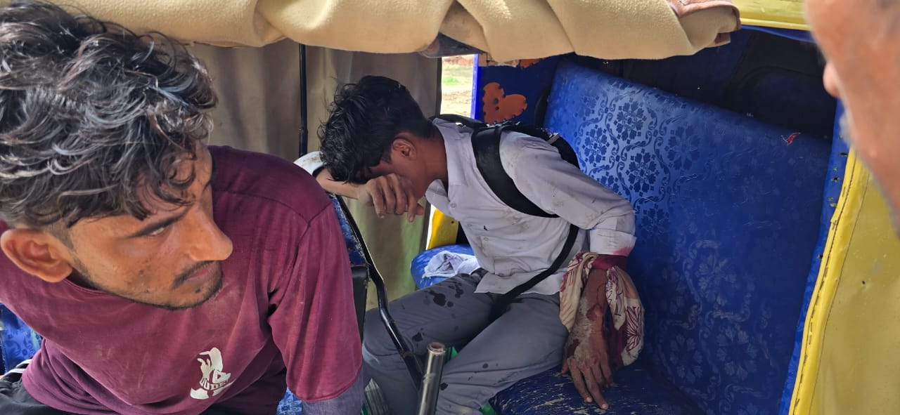 सिकंदराबाद: ऑटो ने बाइक सवार छात्रों को मारी टक्कर,तीन स्कूली छात्र घायल